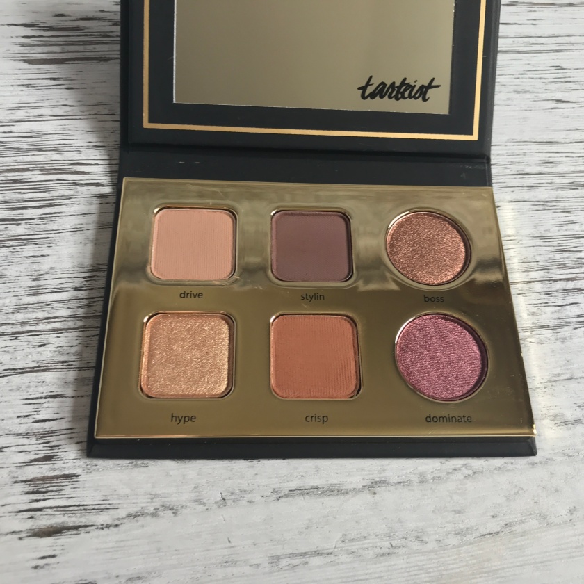 Tarteist PRO to go Amazonian Clay Palette Zoom in colors